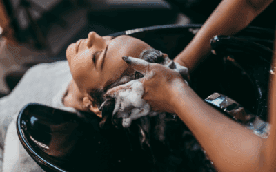 Ogni quanto lavare i capelli ? I consigli del parrucchiere per una detersione su misura