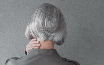 Grey transition: il percorso elegante verso i capelli naturali